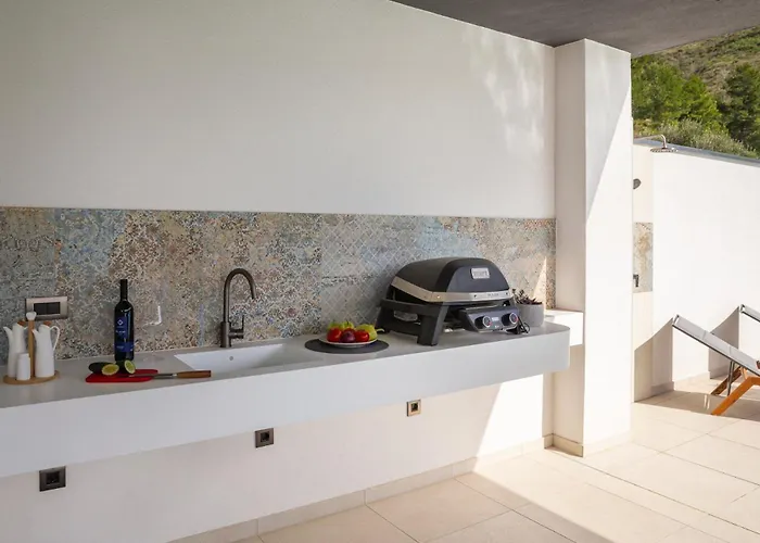 Vila Luxury Cosmopolitan With Pool *