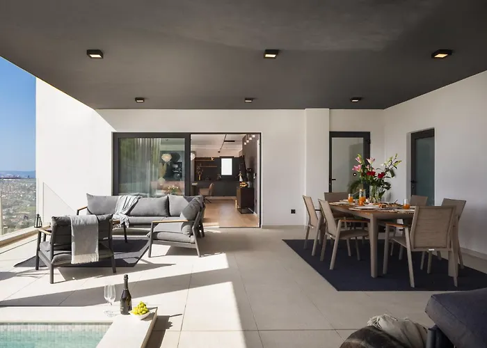 Vila Luxury Cosmopolitan With Pool Podstrana