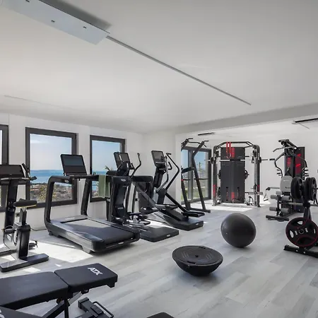 Luxury Cosmopolitan With Pool فيلة