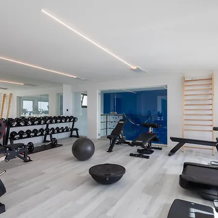 Luxury Cosmopolitan With Pool *