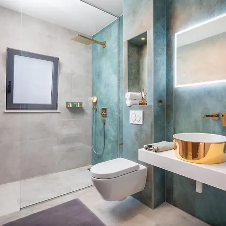 Luxury Cosmopolitan With Pool * بودْسْتغانا