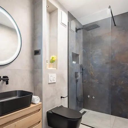 Villa Luxury Cosmopolitan With Pool Podstrana