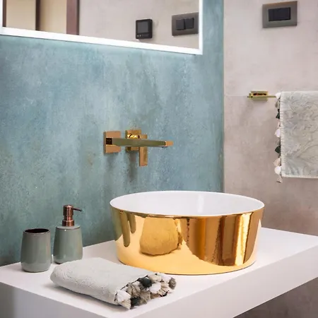 Luxury Cosmopolitan With Pool * بودْسْتغانا